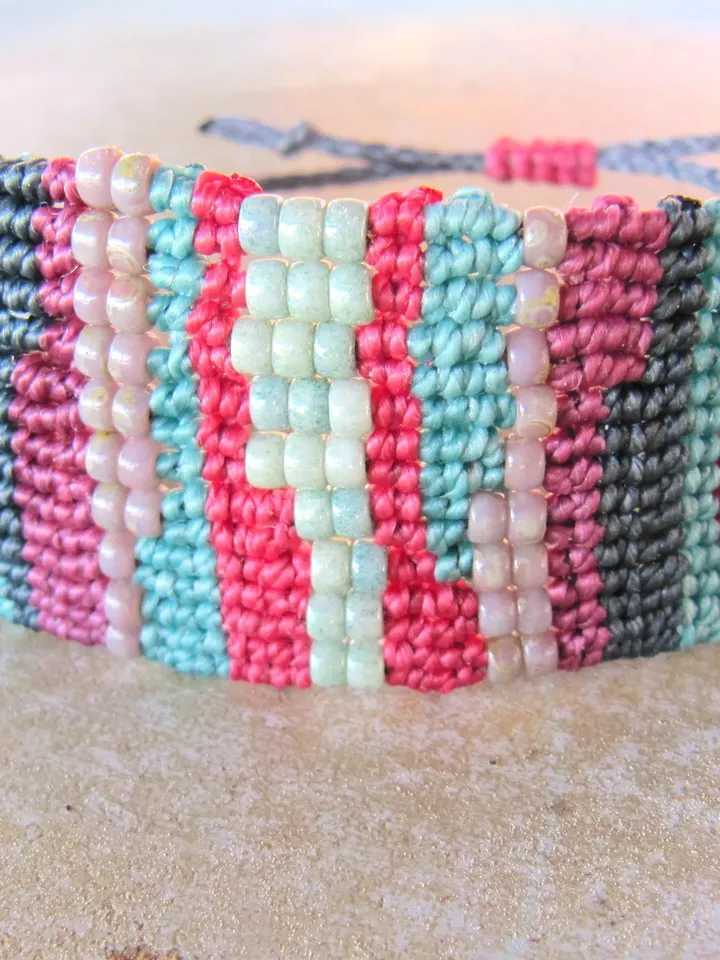 Macrame bracelet, knot bracelet, hippie bracelet, boho bracelet, ethnic jewelry, macrame jewelry, women bracelet, unisex bracelet, gift