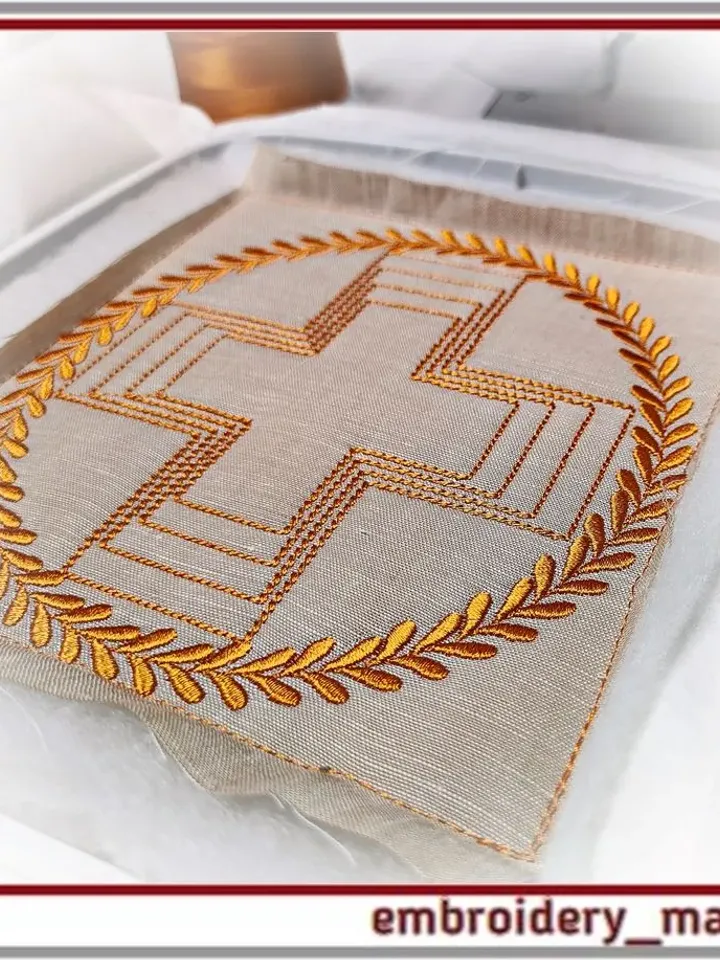Quilt block 19 Cross in a wreath Machine embroidery design 6 sizes