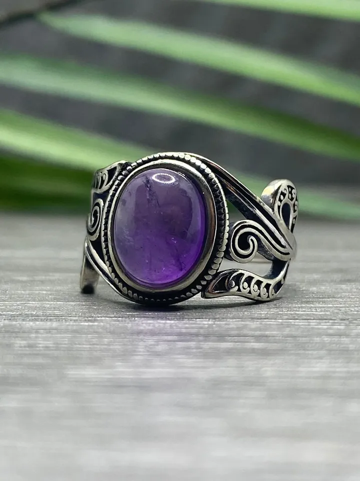 925 Silver Amethyst Gemstone Ring, Amethyst Ring, Silver Amethyst Ring, Gothic Ring, Vintage Ring, Vintage Gothic Ring, Purple Gemstone Ring