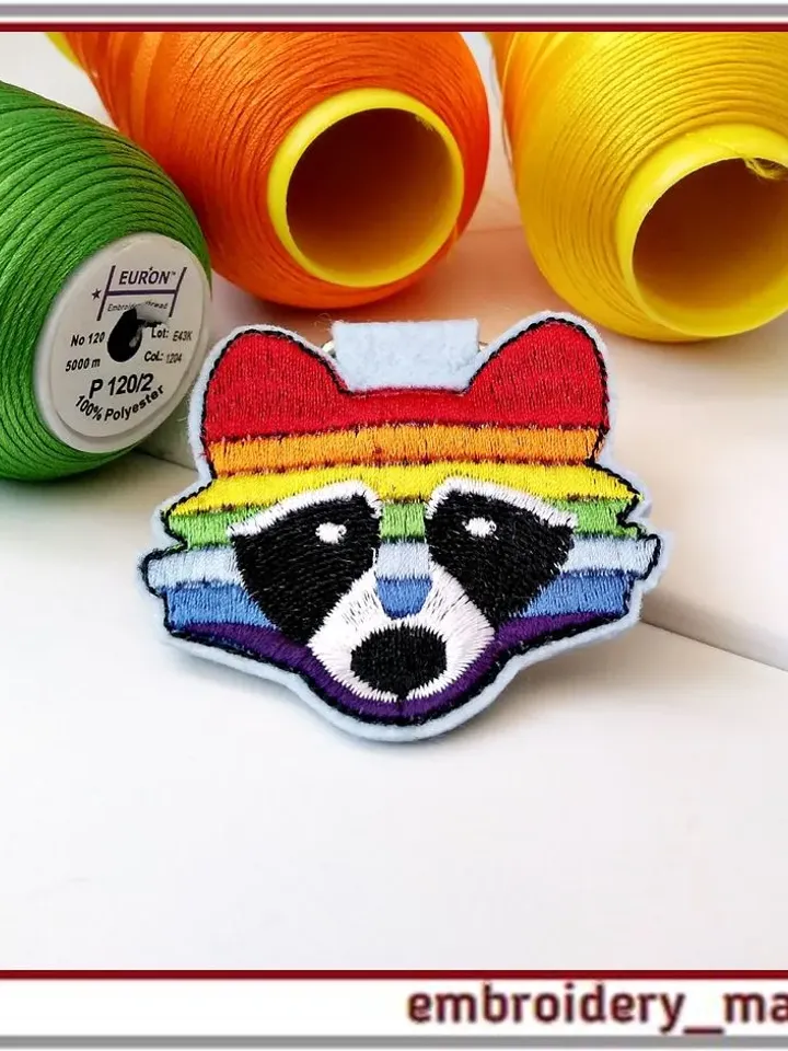 Raccoon. ITH embroidery for Brooch or keychain or fabrics