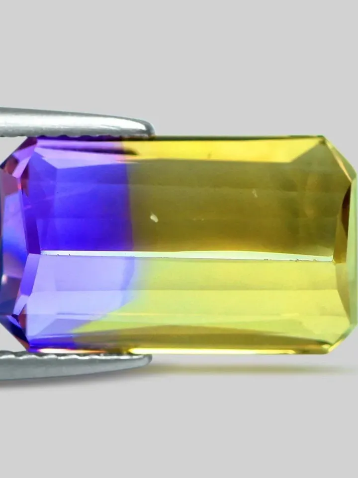 6.88 CT Outstanding Bi Color Purple & Golden Yellow Unheated 100% Natural Ametrine