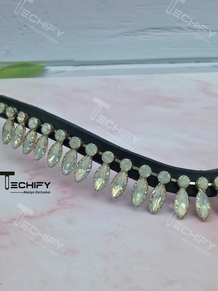Dressage Luxurious Crystal V Browband for Equine horse Fashion show events blingy browband for leather bridle