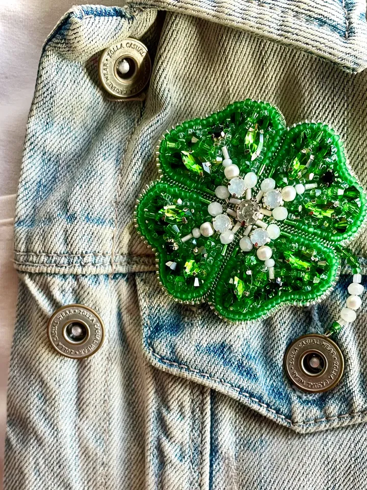 Clover Brooch, Beaded Jewelry, Handmade Embroidered Accessory, Light Green Shamrock Pin, Leaf Brooch, Handmade Brooch
