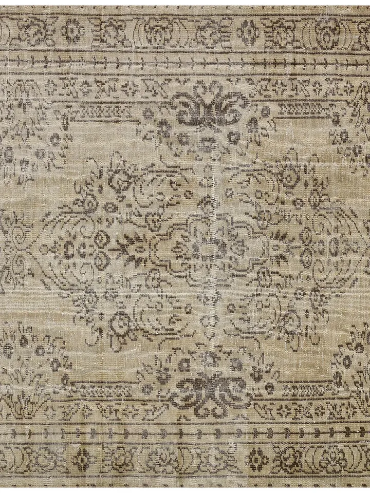 Boho Chic Turkish Rug - Natural Oushak Carpet for Bohemian Home Decor - 176x283 cm