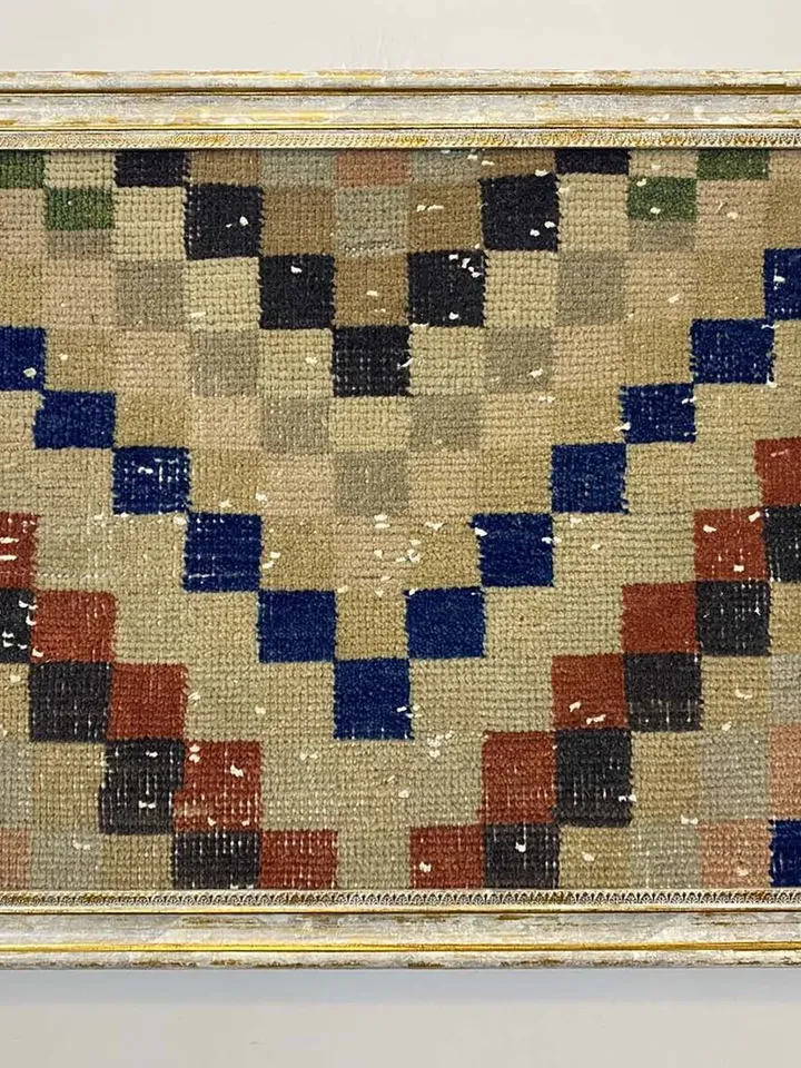 Exquisite Vintage Wall Kilim Art - Unique Hand-Woven Woolen Masterpiece for Home Decor - 50x70 cm