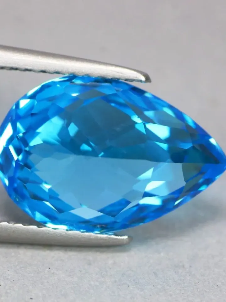 7.45 CT World Class VIP Quality 100% Natural Swiss Blue Topaz from Brazil