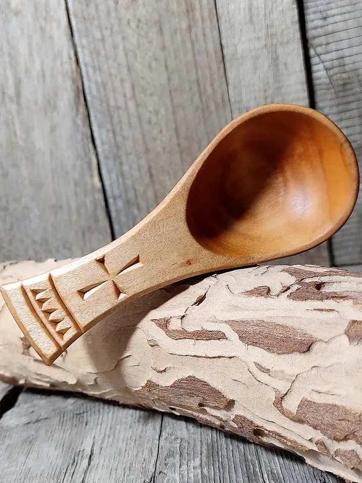 Handmade wooden coffee scoop, tea scoop, measuring spoon, Wooden gift coffee lovers, 9th anniversary willow wood spoon