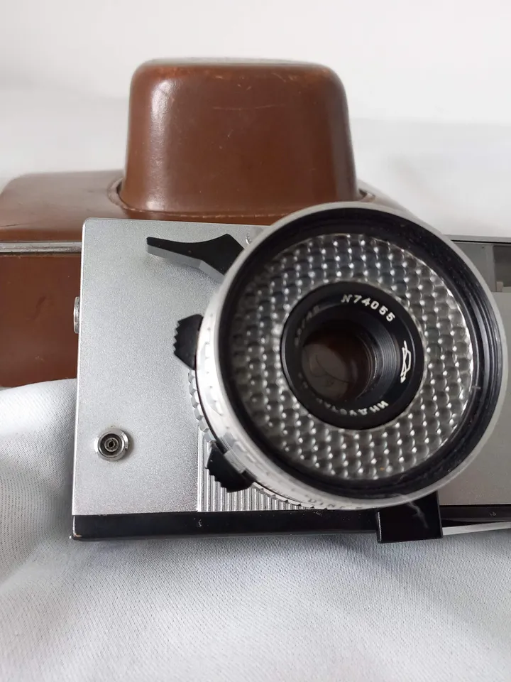 Zorki 10 Rangefinder Semi-Automatic Camera with Fixed Lens Industar-63 2,8/45 and Leather Case