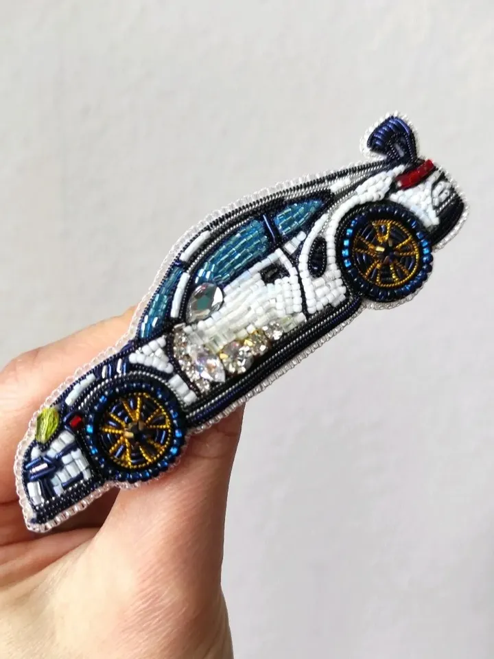 Beaded car brooch, brooch pin, car brooch, Porsche brooch, Porsche pin, gift for him, car, madam toto, Porsche