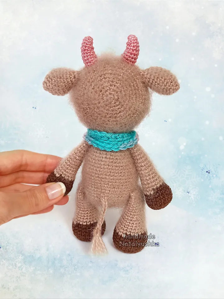 Soft toy Young Bull, Crochet Wool Bull, Buffalo toy, Baby gift Farm animal, Fluffy bull, Souvenir Bull toy