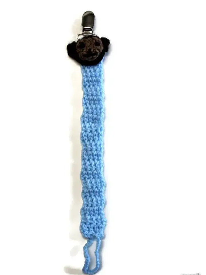 Yarn Pacifier Clip with Monkey, New Baby Gifts, Toy Clips, Baby Shower Gift Ideas, Unisex Baby Gifts, Baby Binky or Paci Clips, Monkey Clasp