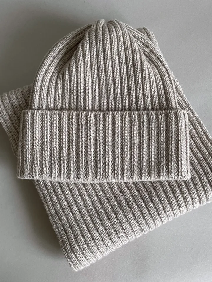 Scarf and hat set womens. Chunky Knit scarf women. Merino set hat and scarf. Handmade Beanie & Scarf