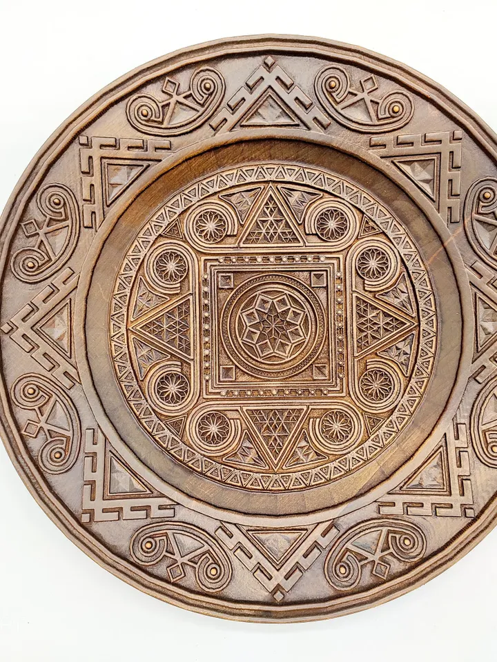 Carved Wooden plate, Personalised wooden panel, Exclusive wooden present, Wooden wall decor, Fathers day gift, birthday gift, hand made