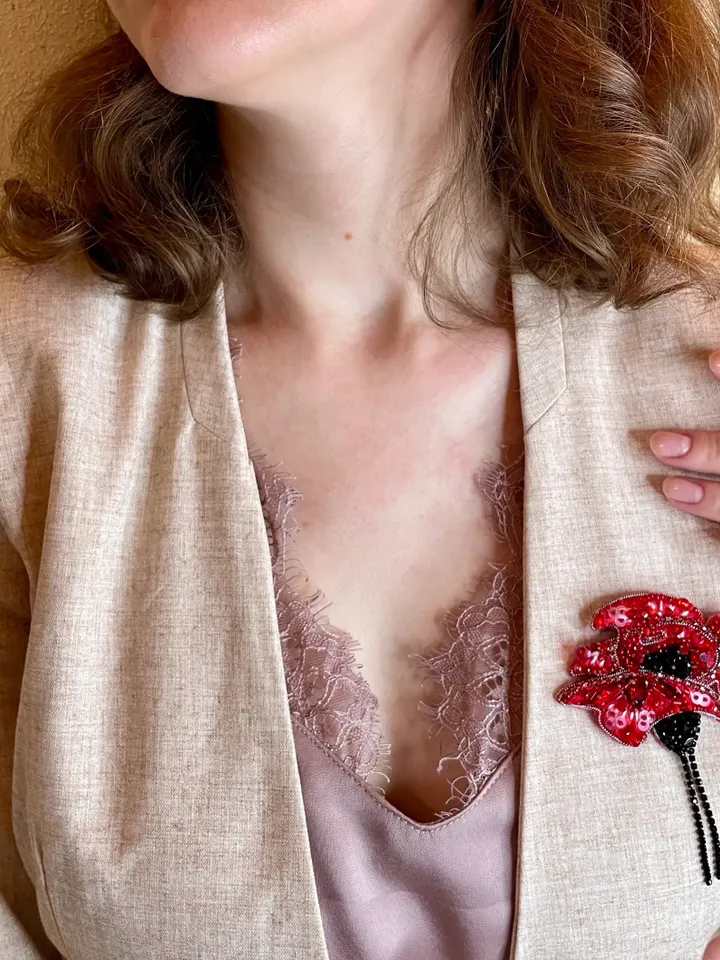 Poppy Brooch in Red and Black Colors, Handmade Embroidered Accessory, Flower Pin, Flower Brooch, Red Brooch