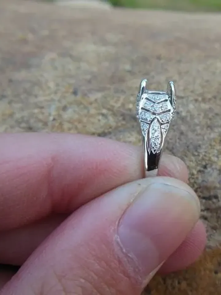Solid 14K White Gold Round 6MM Fashion Semi Mount Ring / Diamond Ring / Engagement Ring