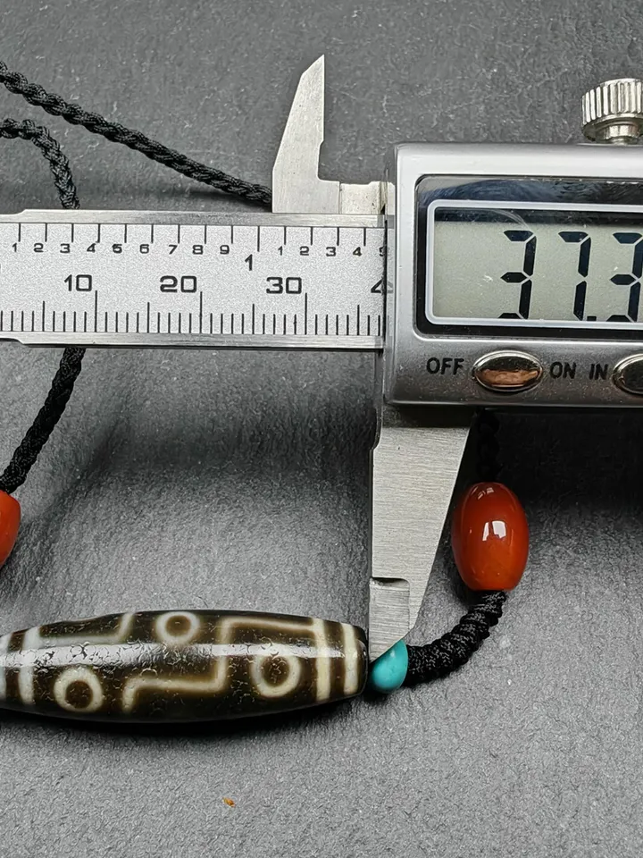 Gandhanra Vintage Tibetan 9 Eyes Dzi Bead Necklace,Protective Charm,Spiritual Gift,1.5" x 0.4"