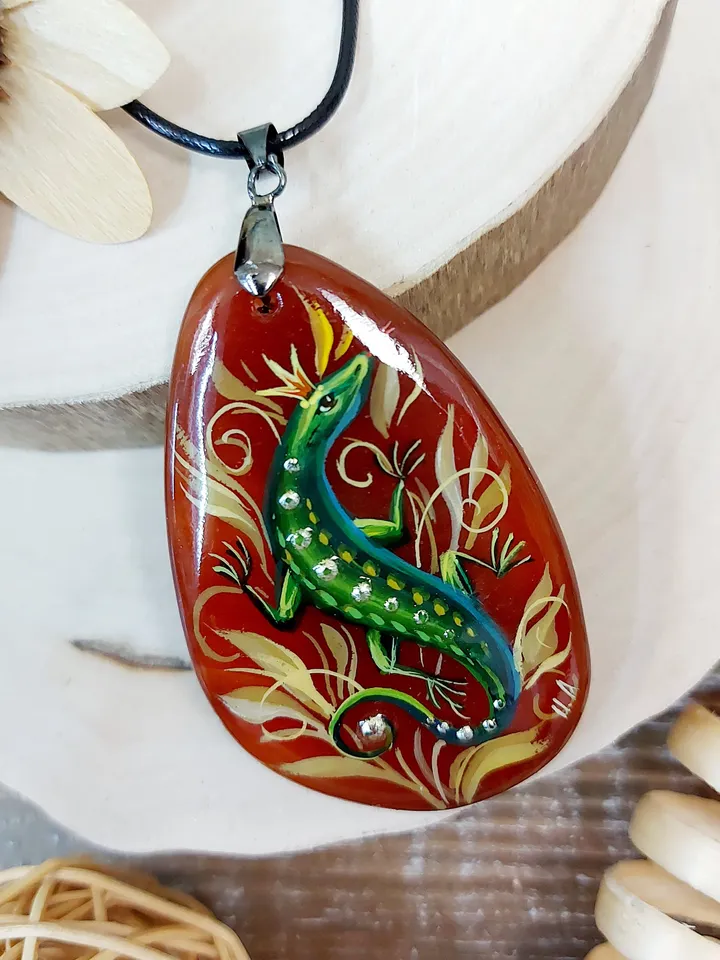 Pendant with a lizard Author's work Hand-painted on stone Russian school of painting Fedoskino Agate Magic of painting.