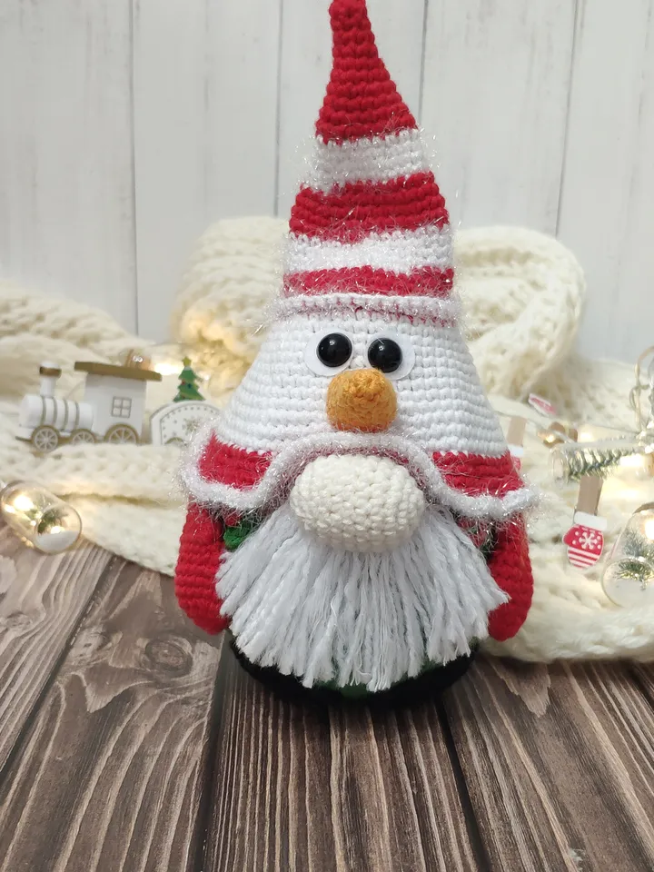 Christmas Gnome Snowman easy crochet pattern