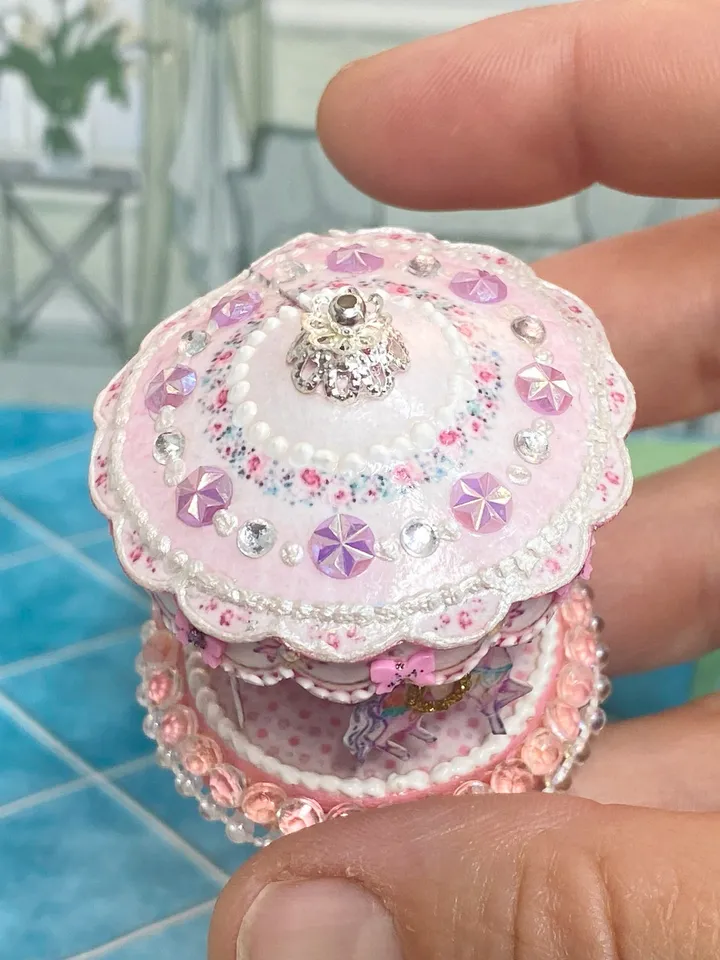 Carousel. puppet miniature. Dollhouse. Doll toy. 1:12.