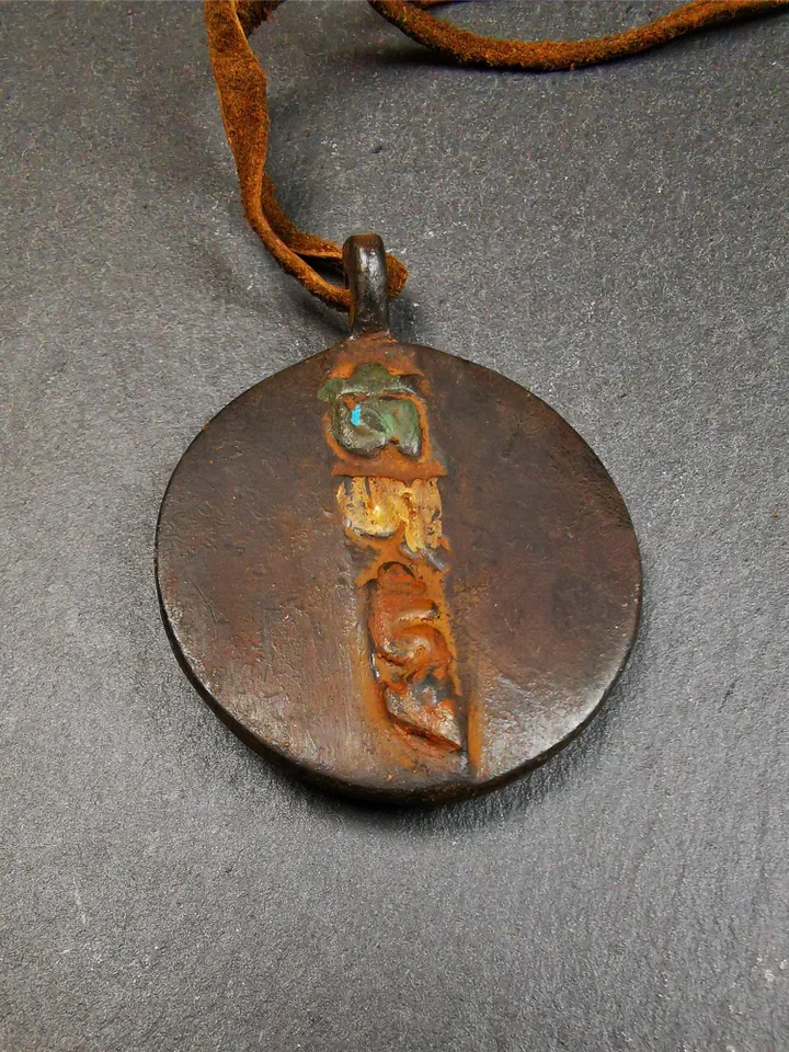Gandhanra Vintage Tibetan Buddhist Amulet,Shri Devi,Drashi Lhamo,Zashi Lhamo,Buddhist Protector Badge,1.9" × 1.5"