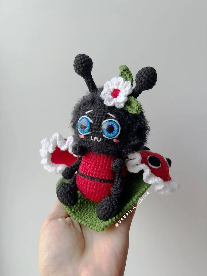 PDF Crochet Little Ladybug Pattern, Amigurumi Ladybug Pattern, Crochet Insect, Crochet Bug Doll Crochet Pattern, Amigurumi cute bug, Leaf