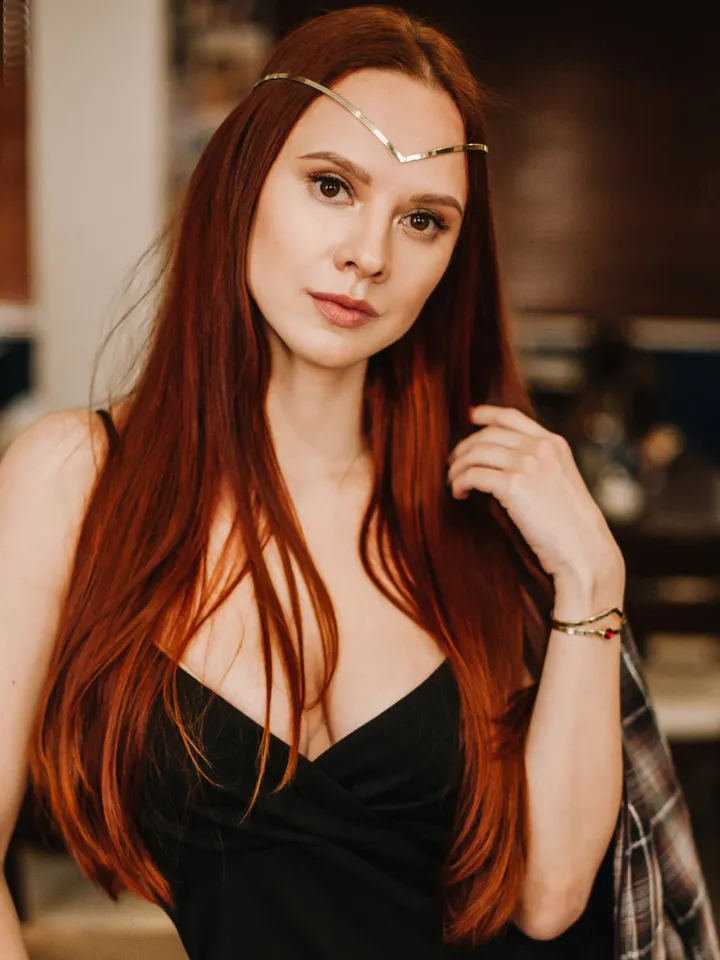 Minimalistic romantic casual styled diadem, fantasy wedding bridal headpiece, elven jewelry Toscana