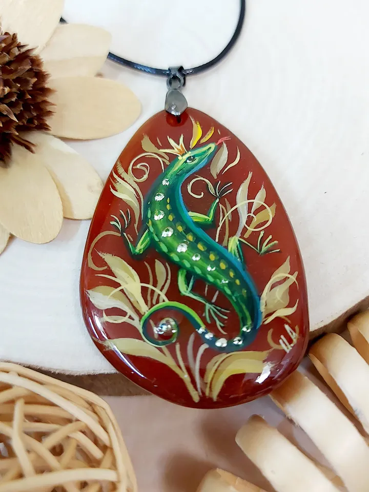 Pendant with a lizard Author's work Hand-painted on stone Russian school of painting Fedoskino Agate Magic of painting.