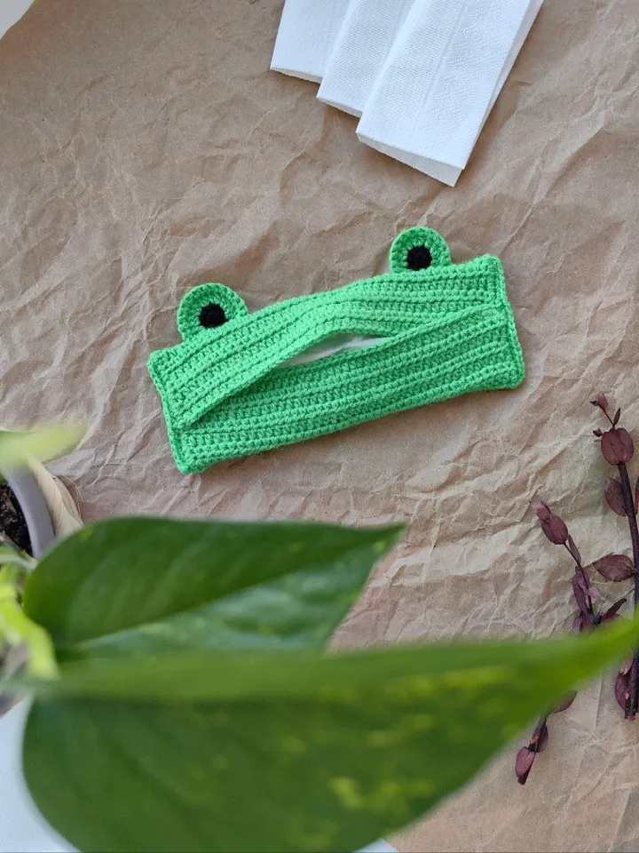 Crochet pattern holder napkin Frog