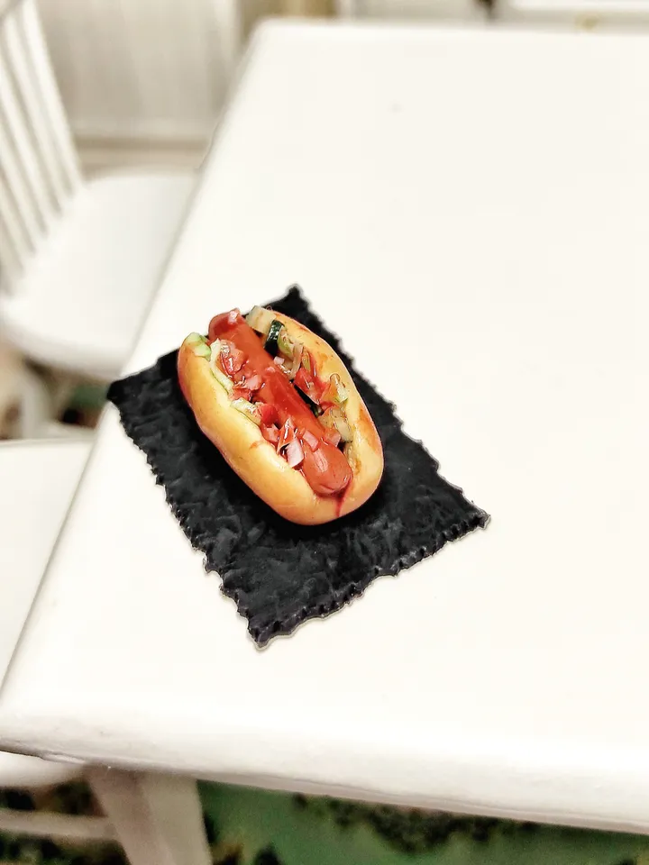 Realistic hot dog - Sausage sandwich - Dollhouse hot dog - Realistic food 1 6 - miniature - mini food - dollhouse food