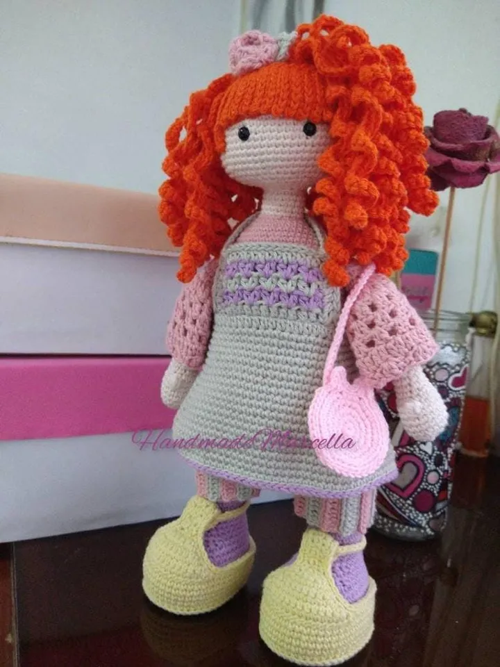 Elisa Doll β 33 cm Articulated Amigurumi with Mini Smiling Doll β Handmade Cotton Gift β Collectible Crochet Doll β Ready to Ship
