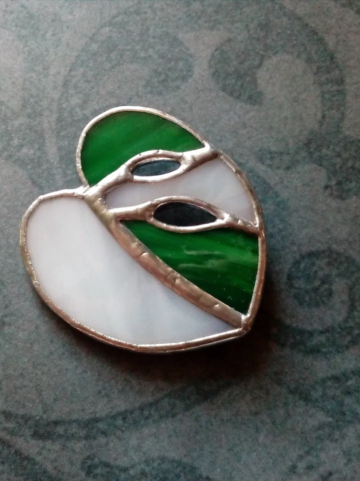 Stained glass leaf, tropical leaf decor, monstera pin, leaf brooch, stained glass monstera, monstera brooch