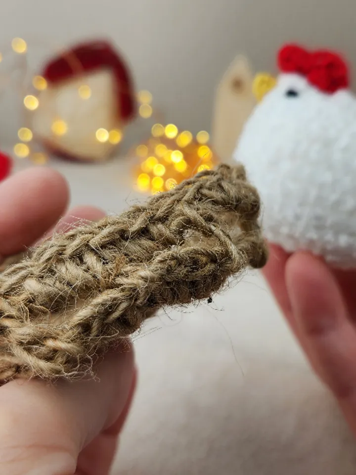 Low sew Mini Plush Chicken Crochet Pattern in a Jute basket - Adorable Amigurumi - Video tutorial, PDF pattern