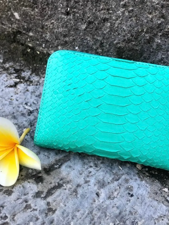 Genuine python skin turquise wallet | Small coin purse | Exotic leather wallet | Gift for her | Snakeskin designer wallet summer colour