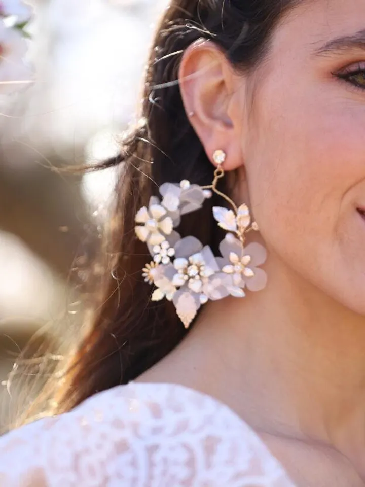 Boho Wedding Earrings, Leaf Bridal Earrings, Champagne Gold Earrings, Hoop Weddinh Earrings, Flower Bridal Earrings,Pearl Statement Earrings