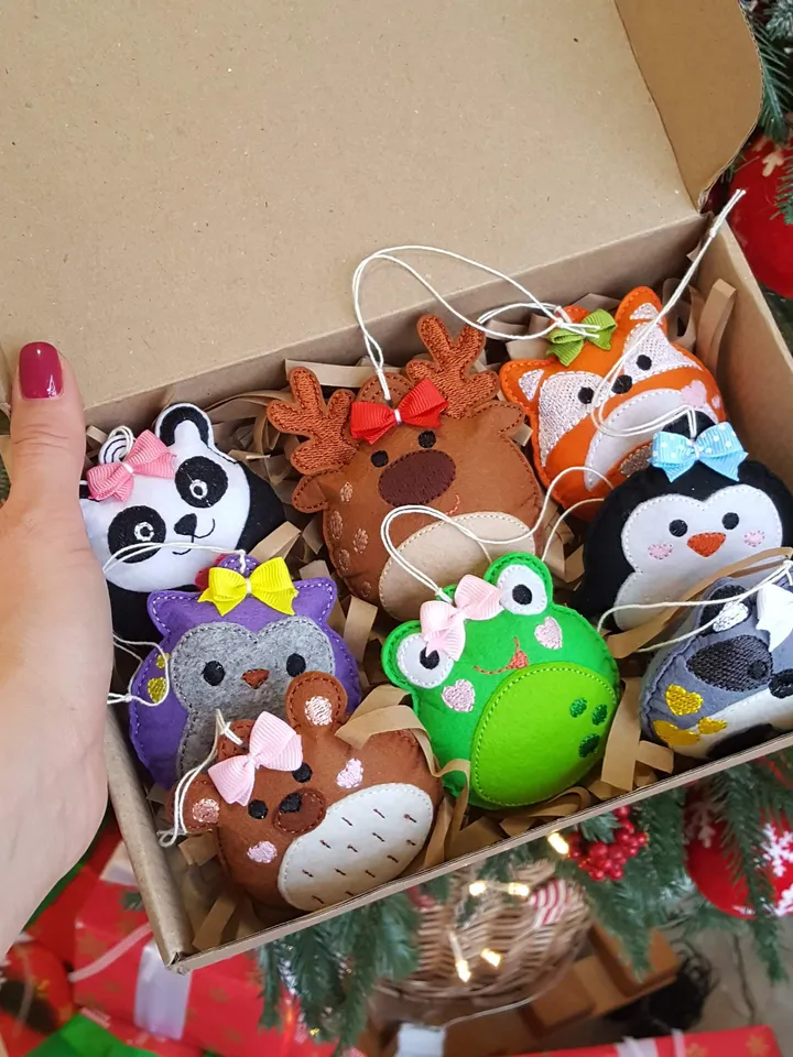 ITH Christmas Ball Ornaments Animal Faces Embroidery Design Set, Felt Tree Decorations Pattern, 4x4 Hoop File