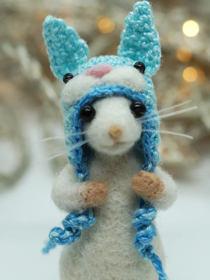 Ronny the mouse, miniature needle felted mouse in a rabbit hat