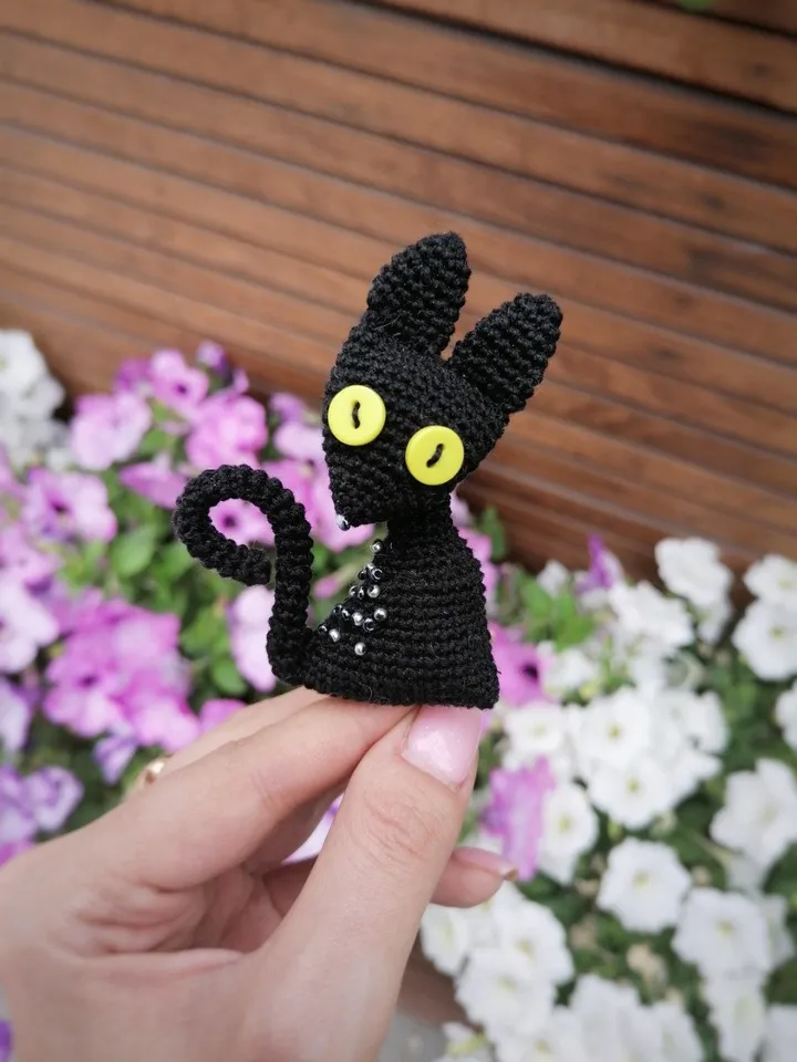 PDF Crochet Brooch Pattern Black Cat, Amigurumi Cat Pin, Cute Crochet Kitty, Animal Brooch Pattern, Handmade Cat Jewelry Crochet Animal Gift