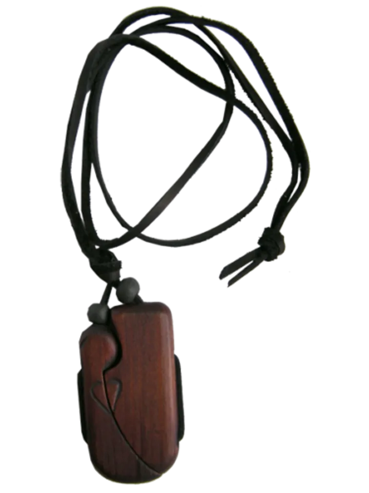 Bonds "Prima", pendant talisman of love (4.5 cm)