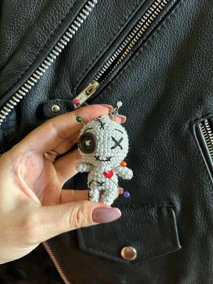 PDF Crochet Voodoo Doll Pattern, Keychain Pattern Amigurumi, Cute Voodoo Doll, little goth doll, baby voodoo, Amigurumi Voodoo Doll tutorial