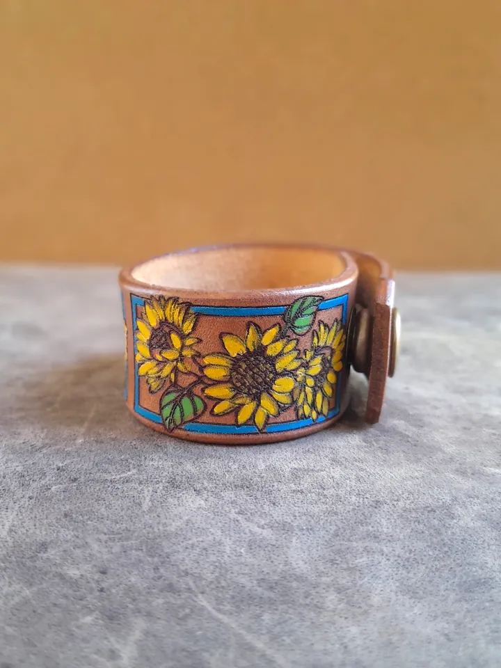 Sunflower Bracelet, Hand Painted Personalized Floral Bangle, Secret Message, Plant Lover Gift, Yellow Flowers Adjustable Leather Cuff