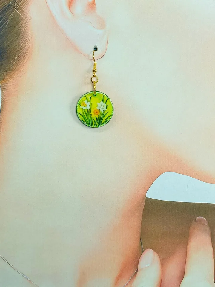Handmade summer earrings. Handmade costume jewelry.