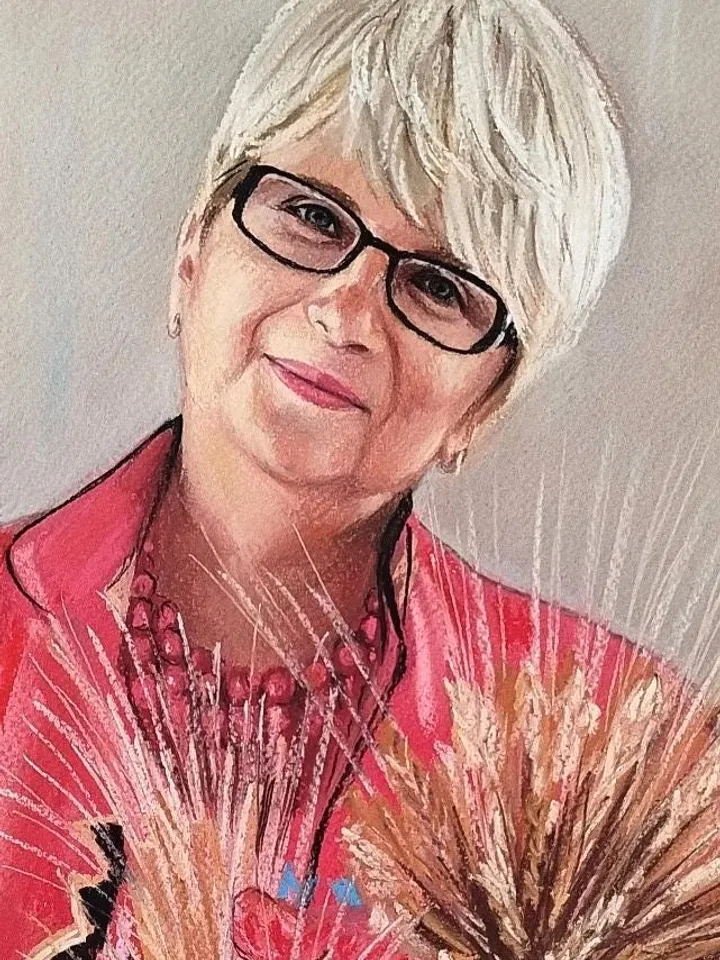 Hand drawn pastel portrait drawing of a woman | Personalized Memory Pastel Portrait | Custom portrait | Hand painted Portrait From Photo