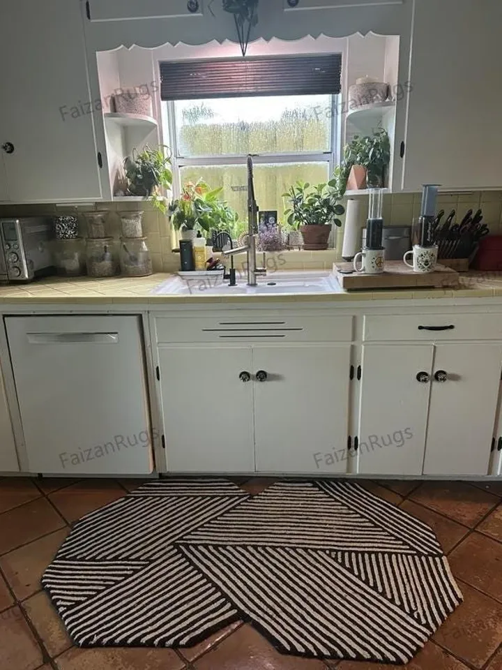 Buy Illusion Rugs Hand Tufted Hand Woven with New Zealand Wool in All Irregular Size 5x8, 6x9, 8x10, 9x12, Modern Rugs in Geometrical Design