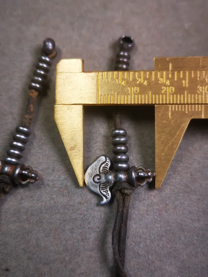 Gandhanra Handmade Tibetan Buddhist Mala Counters,Prayer Bead Counters,with Kila and Kartika Pendant,Made of Cold Iron