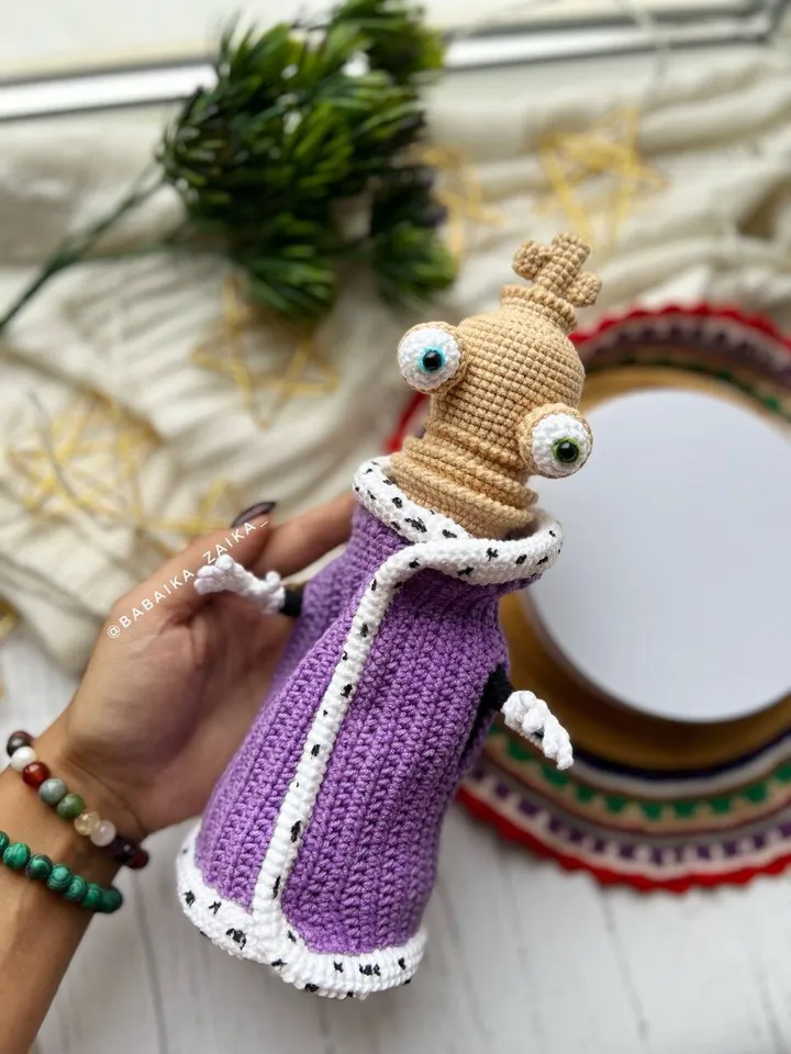 PDF Crochet Kinger Pattern, Amazing Digital Circus Amigurumi Pattern, Crochet Monster, Halloween Pattern, Chess Pattern, Amigurumi Doll
