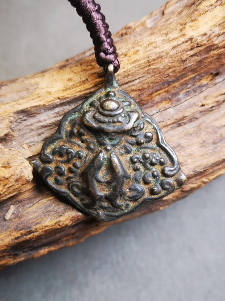 Gandhanra Handmade Tibetan Buddhist Amulet, Vase and Golden Fish Badge, Made of Thokcha
