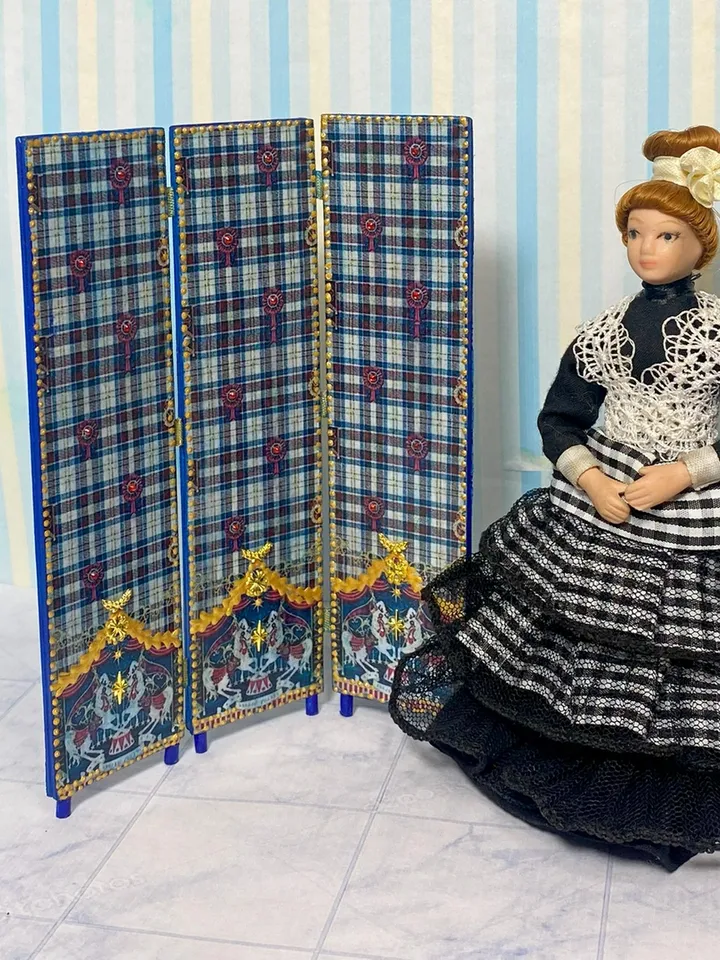 Screen for a dollhouse. 1:12. doll furniture, doll miniature, doll accessories.