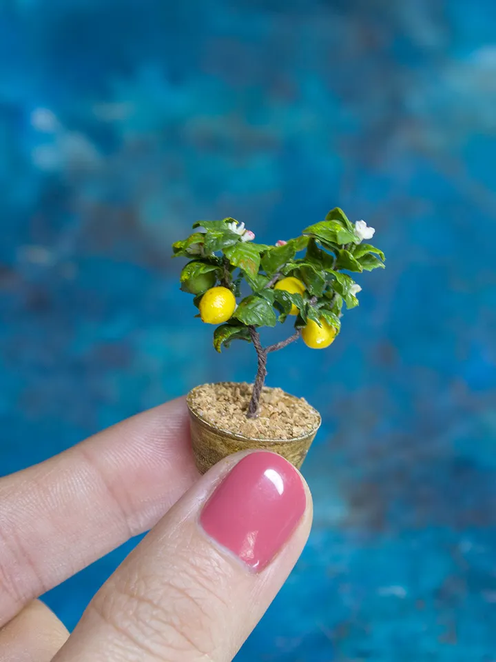 MINIATURE Lemon tree in a ceramic pot 1 | Dollhouse miniatures