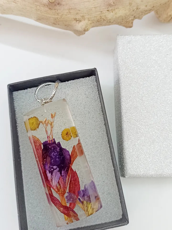 Pendant with bright fuchsia petals and a tansy flower Charm resin necklace with flowers