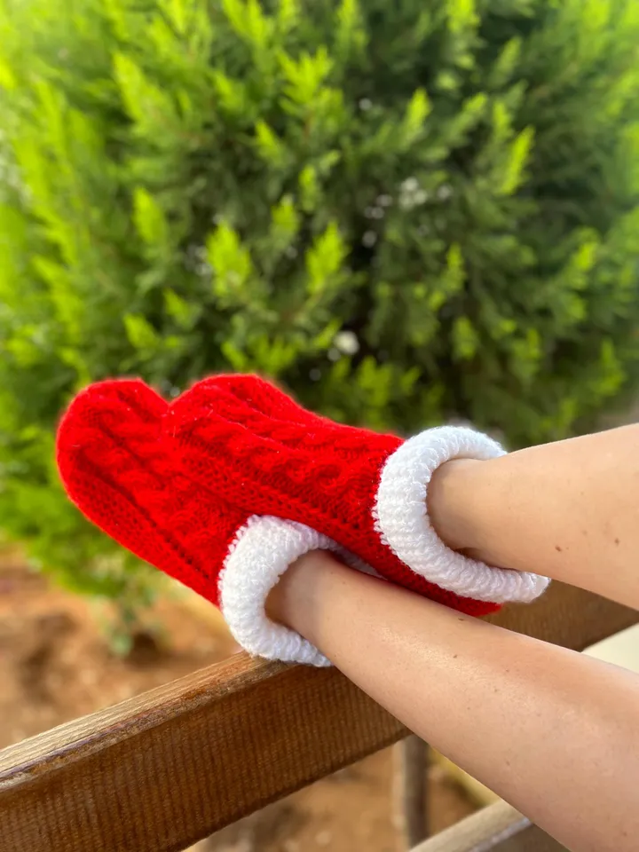 Knitted Slippers Santa Christmas Pattern & Tutorial with braids ENG